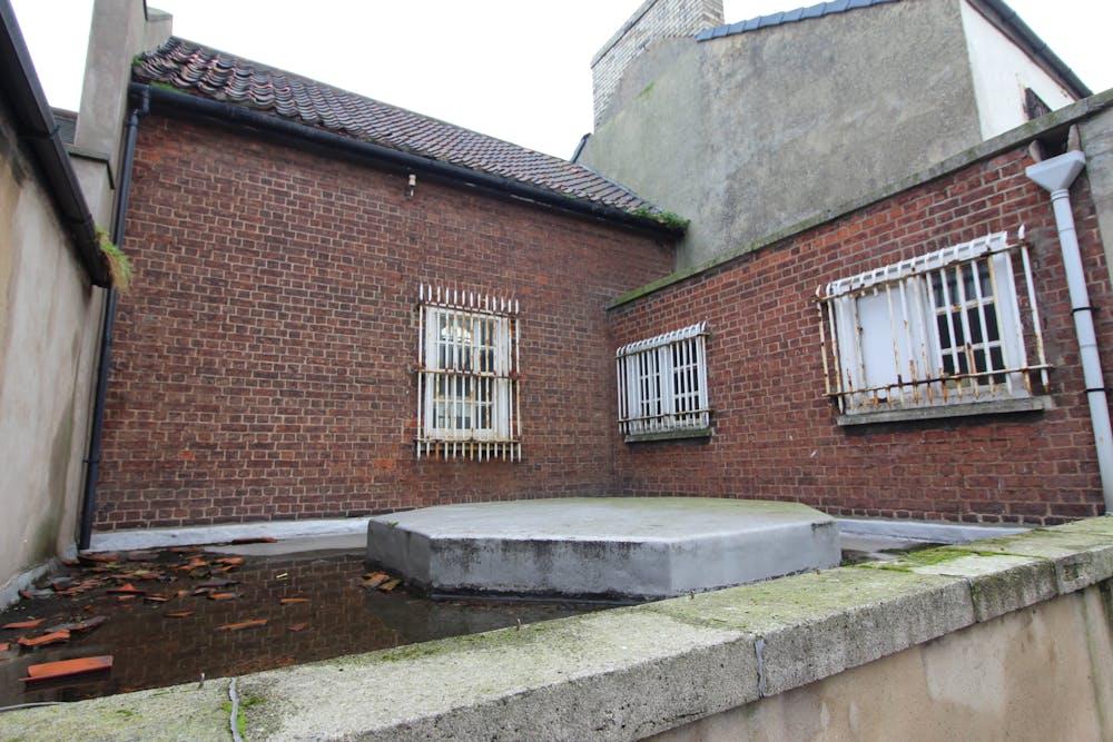 The Old HSBC Bank, 2 Westdyke Road - IMG_5840.JPG