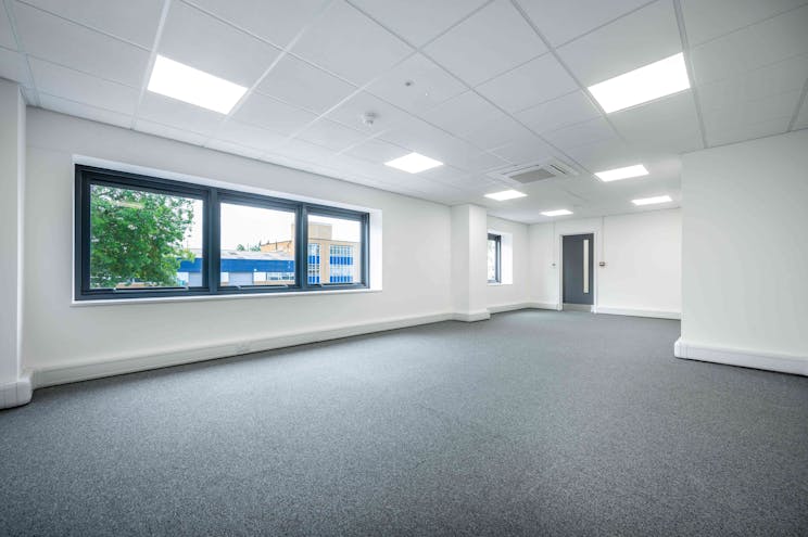 Units 2, 3 & 4 Riverview, Reading, Industrial / Warehouse To Let - Unit 2 Riverview, Reading