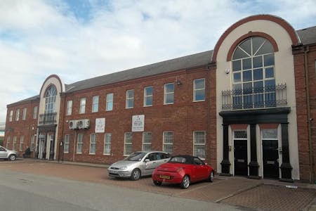 Taylors Court, Rotherham, Office To Let - 100_4337.JPG