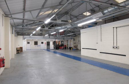 Unit 1, Sovereign Centre, Burgess Hill, Office / Industrial / Warehouse To Let - 2.jpg