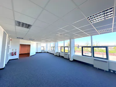 Circuit House, Quayside Industrial Estate, Maldon, Industrial To Let - FF Office i - Edited.jpg