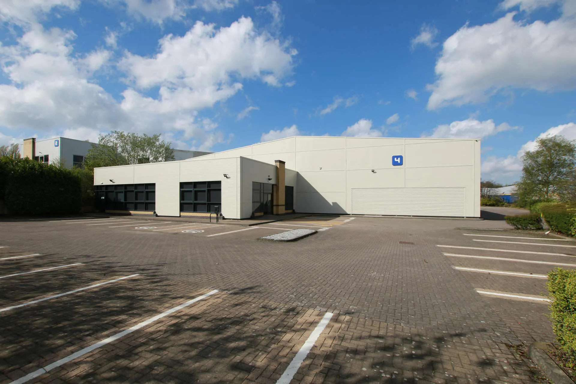 Unit 4, Bruntcliffe Avenue, Leeds 27 Industrial Estate, Leeds, West Yorkshire, LS27 0LL