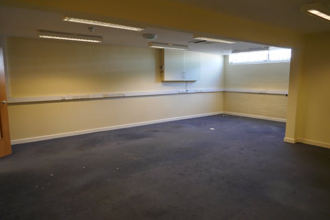 Units 32-33,38,39, Oakwood Hill, Loughton, Industrial / Offices / Other To Let - detils 3 3233.JPG