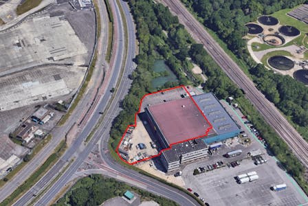 Iain Stewart Centre, Beehive Ring Road, Gatwick, Industrial / Warehouse To Let - final front page.png