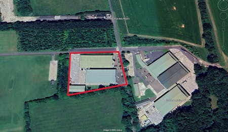 Units 2, 3 and 4 Ramsbury Road, Membury, Hungerford, Industrial / Warehouse To Let - Walker Distribution Elevated Photo with red line.png