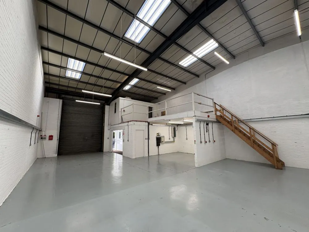4 Thorpe Close, Banbury, Industrial To Let - IMG_4079.jpg