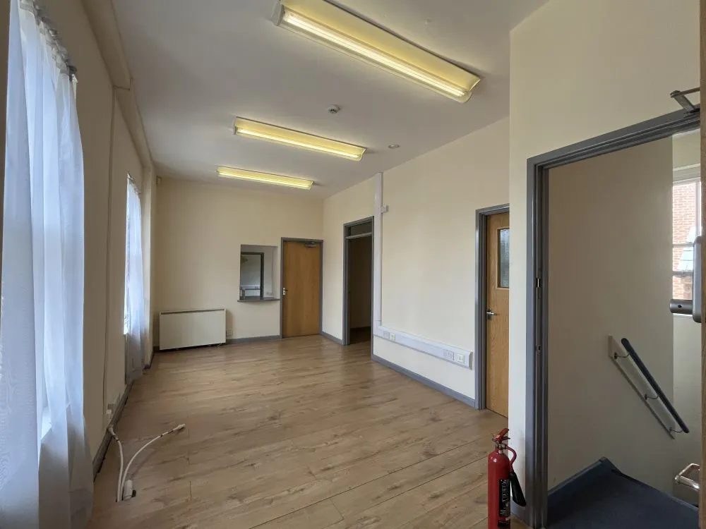 1st Floor Offices 26 Cornhill House, Banbury, Office To Let - image00011.jpg