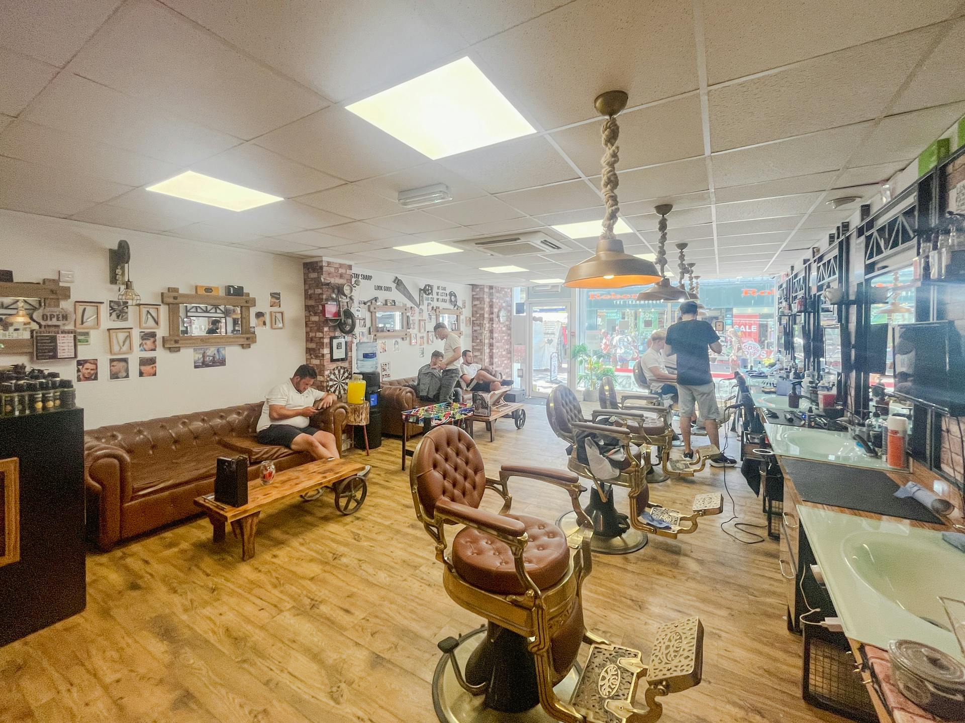 Investment in Poole - photo 3