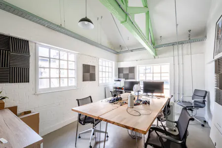 Unit H, I & J Taylors Yard - 160 Brick Lane, London, Office To Let - Brick Ln 160 1F - Low Res 11.jpg