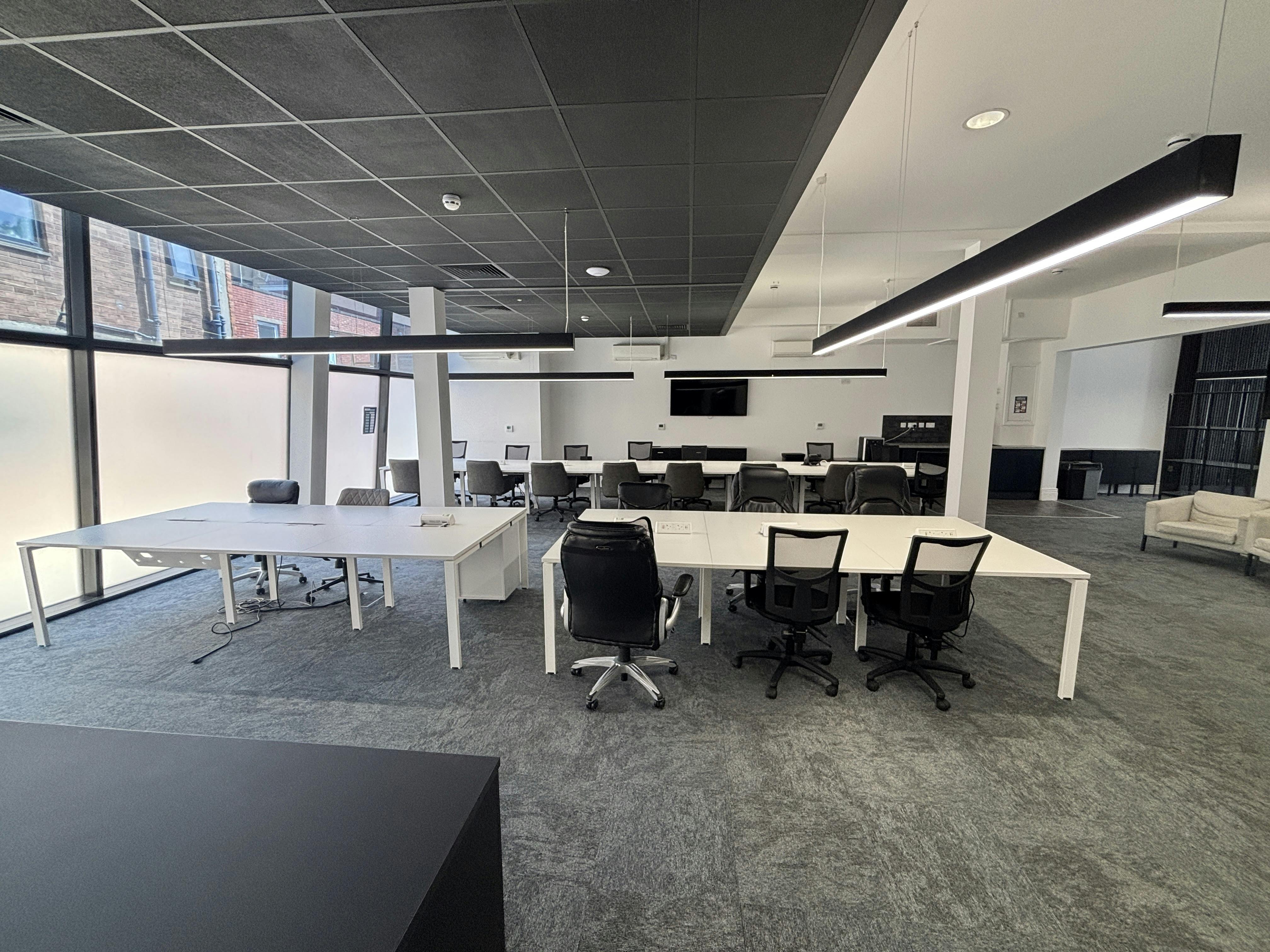 41 Park Square North - 1st Floor, Leeds, Offices To Let - IMG_1049.jpeg