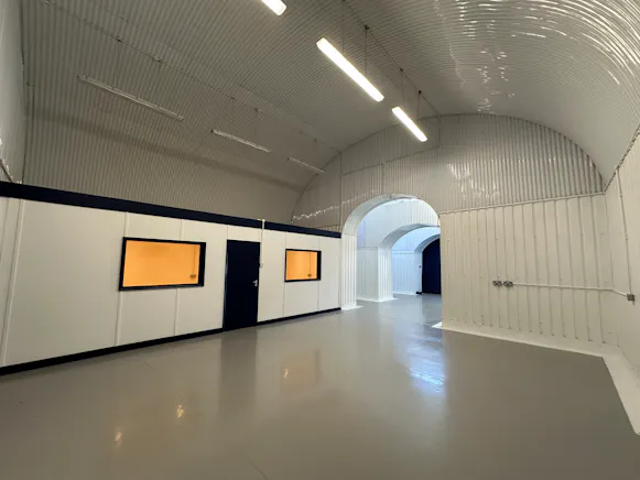 Arch 32 London Stone Business Estate, Battersea, Industrial To Let - 20260703_092610158_iOS.jpg