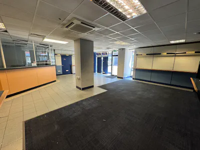 10-12 Hamilton Road, Bellshill, Retail / High Street Retail / Retail - In Town / Retail - Out Of Town To Let - IMG_2742.jpeg