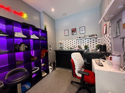 38C Newmarket Street, Falkirk, Retail To Let - 20260428_100307073_iOS.jpg