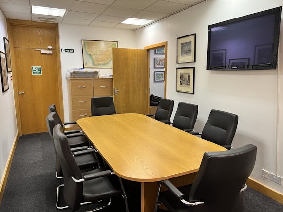 7 Beaufort Court, London, Offices For Sale - Boardroom