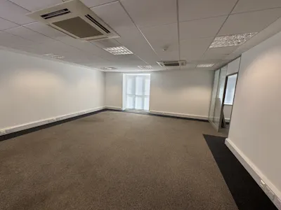 7 Faraday Road, Off Woodbridge Road, Guildford, Office For Sale - FARADAY INTERIOR.jpg