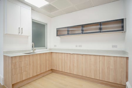 13 St Swithin's Lane, London, Office To Let - 8679677-interior02-800.jpg