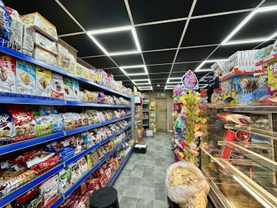 156 Leagrave Road, Luton, A3 (Restaurants and Cafes) / Class E Retail / Leisure / Convenience Store / Residential Flat / Investment - Mixed use / Investment - Residential / Investment - Retail & Leisure / Leisure / Maisonette / Mixed Use / Residential / Retail / High Street Retail / Retail - In Town For Sale - 4.JPG