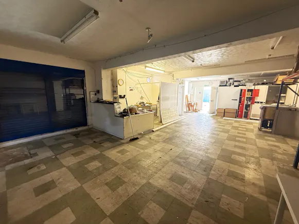 159 West Road, Southend-on-Sea, Retail For Sale - e0e85325-0585-4636-a203-958ffd470c96.JPG