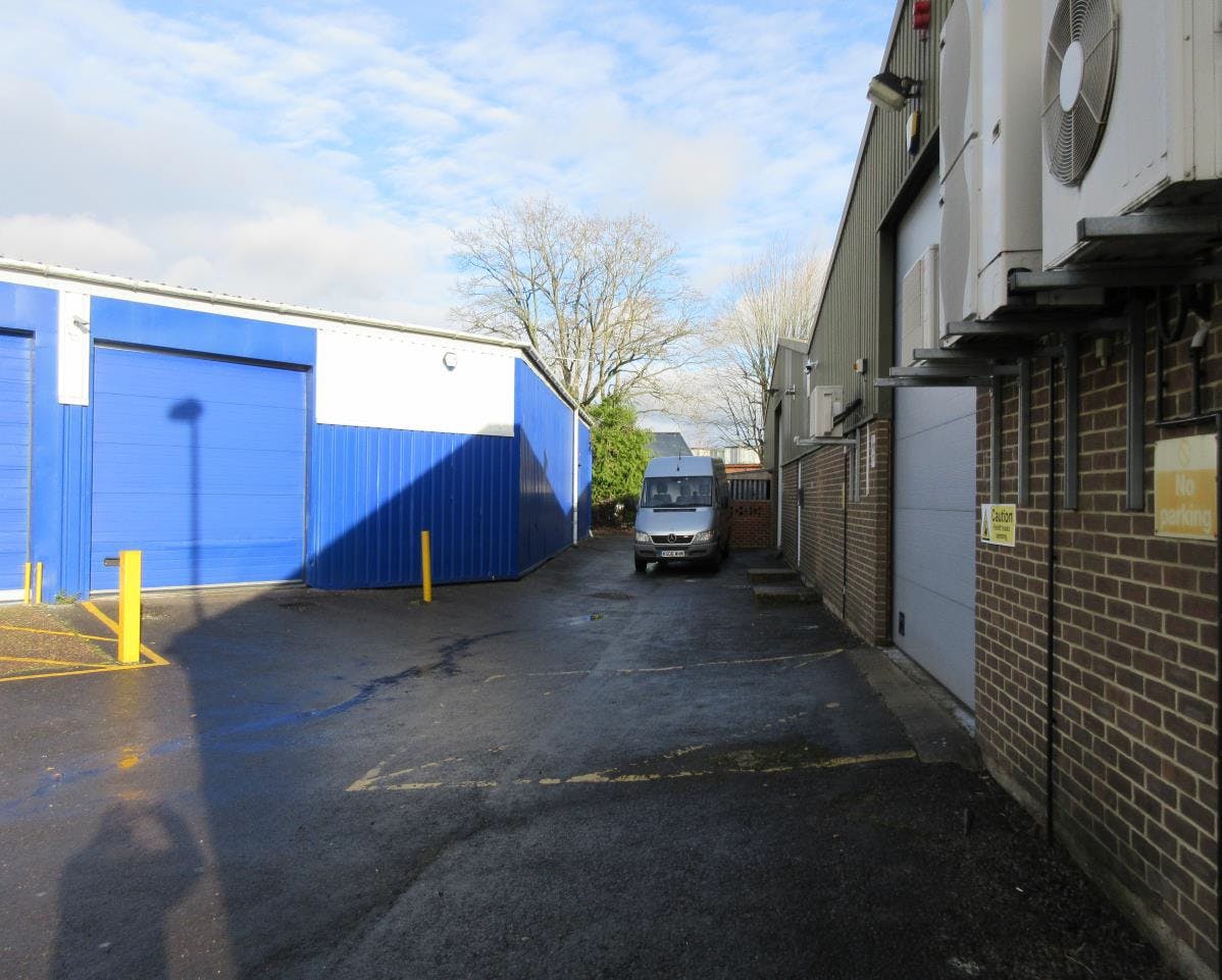 Unit F4 Star Road, Partridge Green, Industrial To Let - 1.jpg