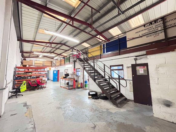 Unit 17 Tait Road Industrial Estate, Croydon, Industrial / Warehouse For Sale - 462644618_545397418356098_4467348808520442161_n.jpg