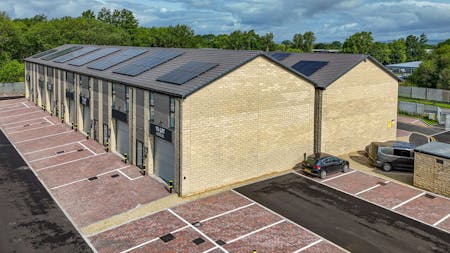 Mandale Park M24, Greengate Industrial Estate, Manchester, Industrial / Warehouse To Let - MandaleOldham42lowresscaled.jpg