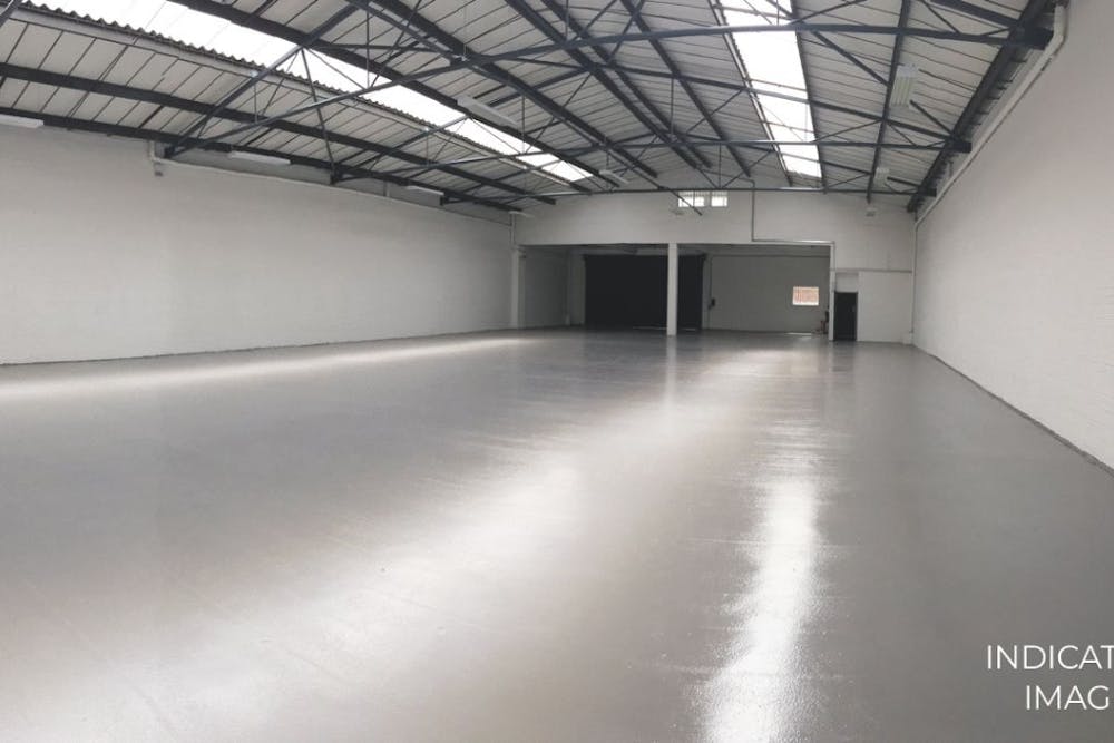 Unit 4 Blackwall Trading Estate, Lanrick Road - 3.jpg
