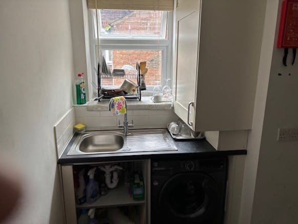 33-39 Manchester Street, Luton, Investment For Sale - 11.jpg