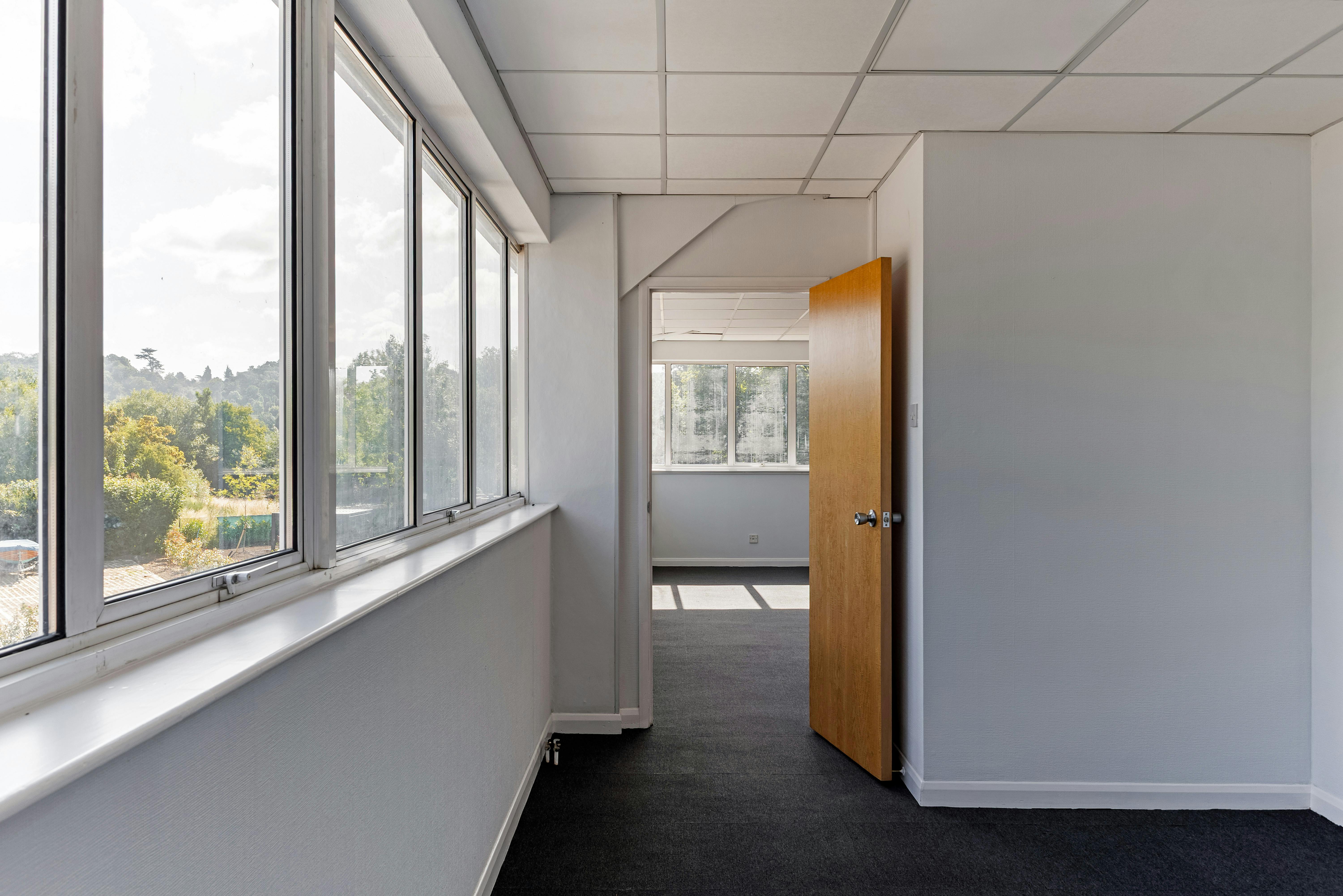 DB Marine Building, Ferry Lane, Cookham on Thames, Offices To Let - 95149_D B Marine Cookham Bridge 24.jpg