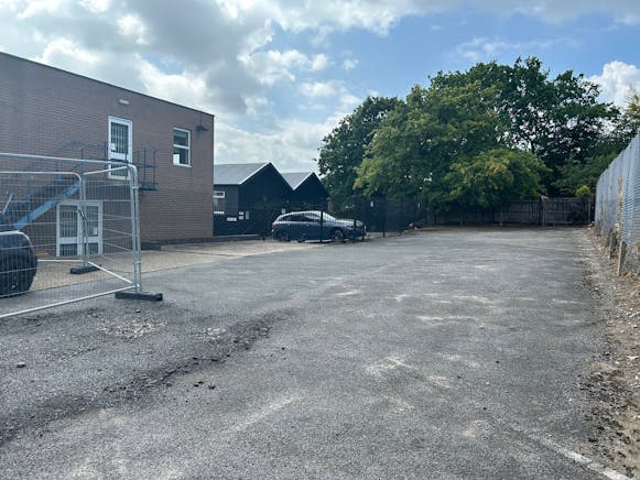33 High Street, Ascot, Offices / Retail For Sale - 82.jpg