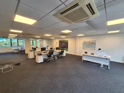 Bredbury Park Way, Stockport, Industrial/Logistics / Office To Let - 20260908_142226.jpg