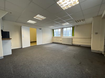 Eastern Business Park, Elgin Crescent, Hounslow, Industrial / Warehouse To Let - 16256 B