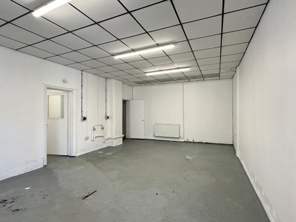 Unit 17 Britannia Estate, Leagrave Road, Luton, Industrial To Let - IMG_7444.JPG