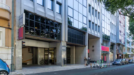 DC45, Av. Defensores de Chaves 45, Lisboa, Office To Let - Fachada_002.jpg