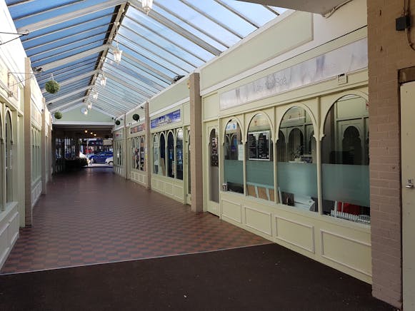 Shop 4 Berry's Arcade, Rayleig, Retail To Let - 20190128_132322.jpg