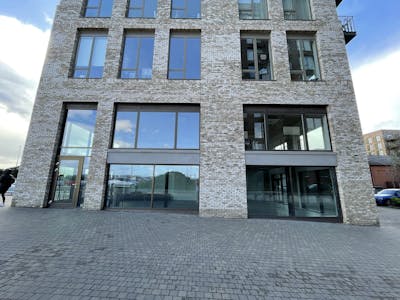 17-18 Lower Dock Walk, London, Office / Retail To Let - IMG_1536.JPEG