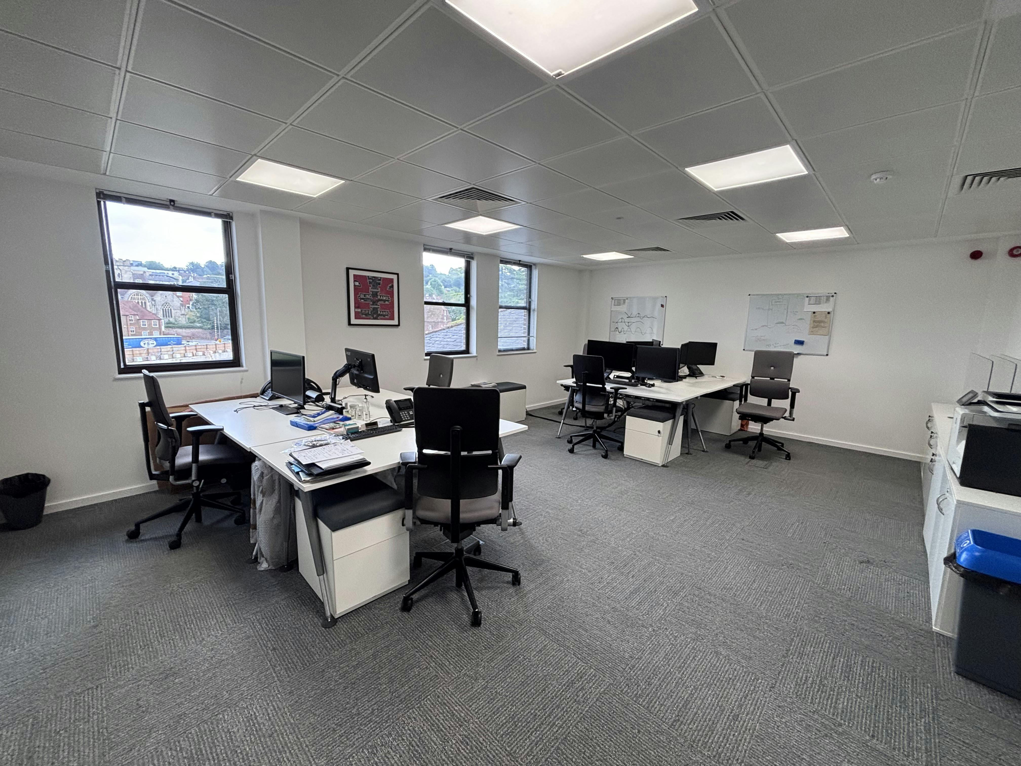 Hays House, Guildford, Offices To Let - 20250725_124623995_iOS.jpg