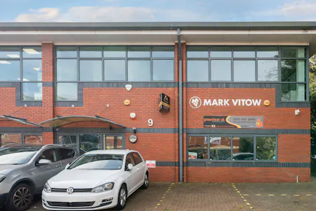 Unit 9, Borehamwood, Office To Let / For Sale - p01.jpg