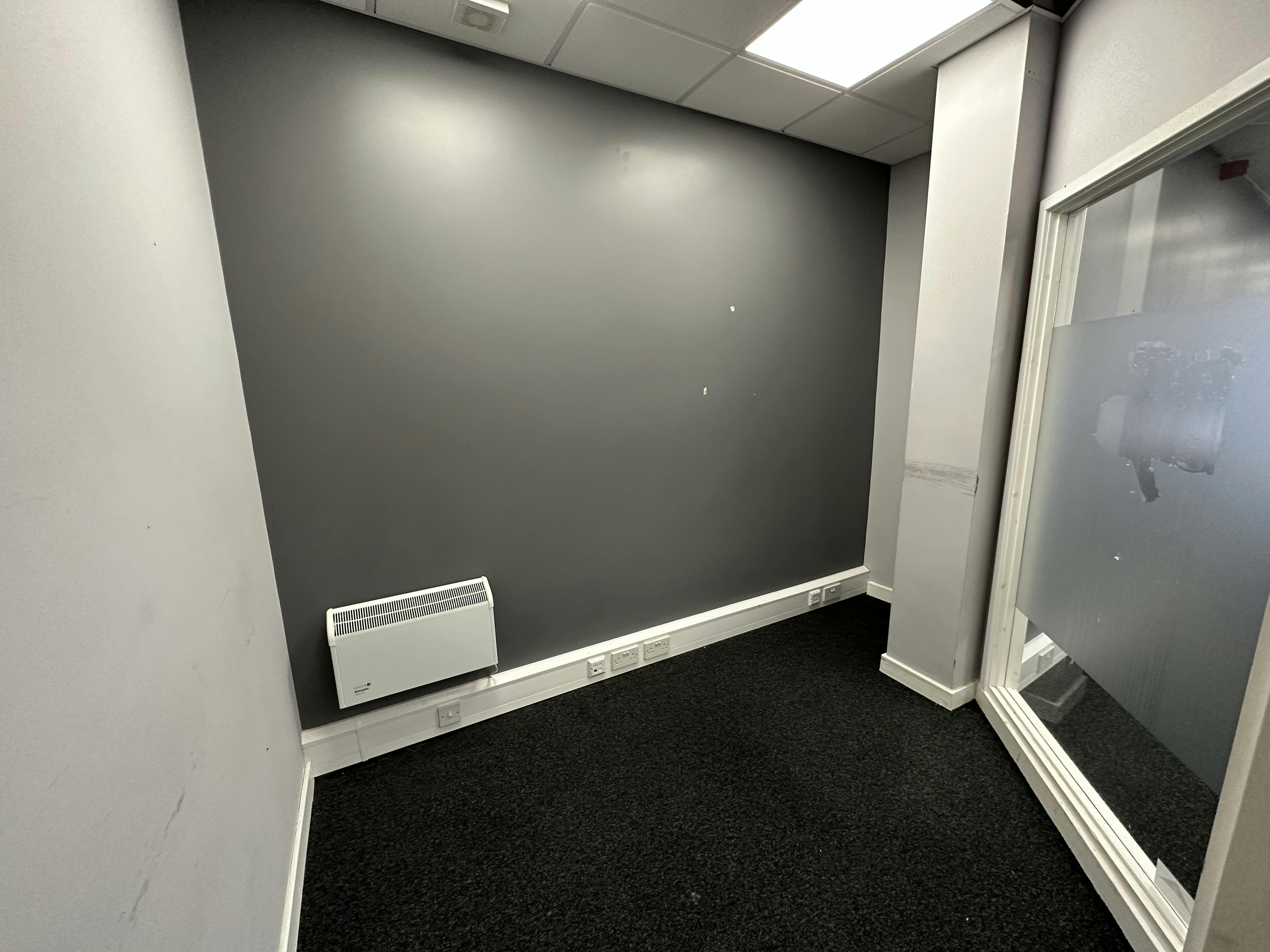 36-36A Mill Street, Macclesfield, Retail To Let - IMG_4078.jpeg