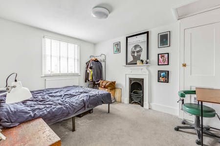 Bunhill Row, London, Maisonette To Let - Bedroom Three