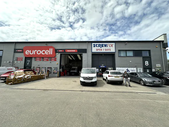 Unit 3 Wembley Trade Park, Wembley, Industrial To Let - 20260521_111630488_iOS.jpg