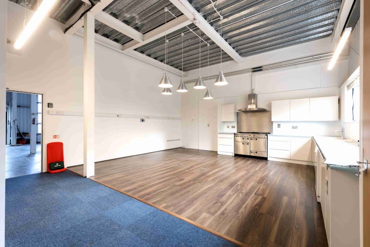 Units A&B Moses Winter Way, Wallingford, Industrial / Warehouse To Let - 2.jpg