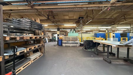 30 Progress Road, Leigh-On-Sea, Industrial/Logistics For Sale - WhatsApp Image 20241014 at 130921_0d0f92b6.jpg