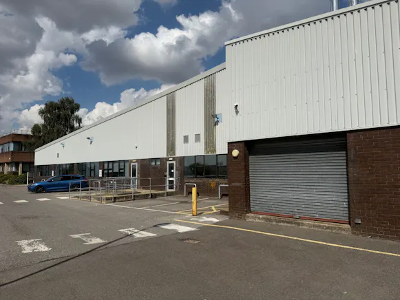 E4.1 & E4.3, Langley Park, Avon Way, Chippenham, Industrial To Let - 2.jpg