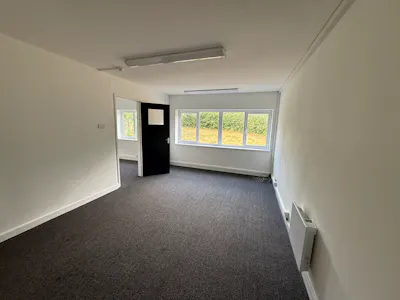 Unit 29, Crossgate Road, Redditch, Industrial/Logistics To Let - IMG_2848.JPG