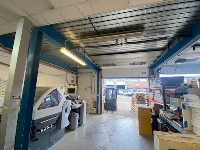 Unit 6 Bell Centre, Crawley, Industrial / Industrial / Warehouse For Sale - WEB IMG_0709.jpeg