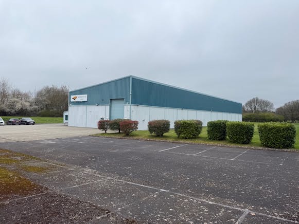 Grafton Road, Burbage, Marlborough, Industrial To Let - 006.jpg