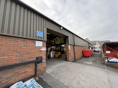 Lancaster House + 11 Buxton Road, High Peak, Industrial/Logistics To Let - IMG_0009.JPG