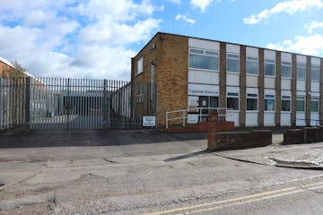 25 Boulton Road, Reading, Industrial / Warehouse To Let - Boulton Road 25 External 1.JPG