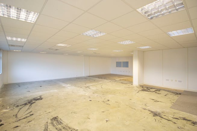 Unit 9 Slough Interchange Industrial Estate, Slough, Industrial / Warehouse To Let / For Sale - 7.jpg