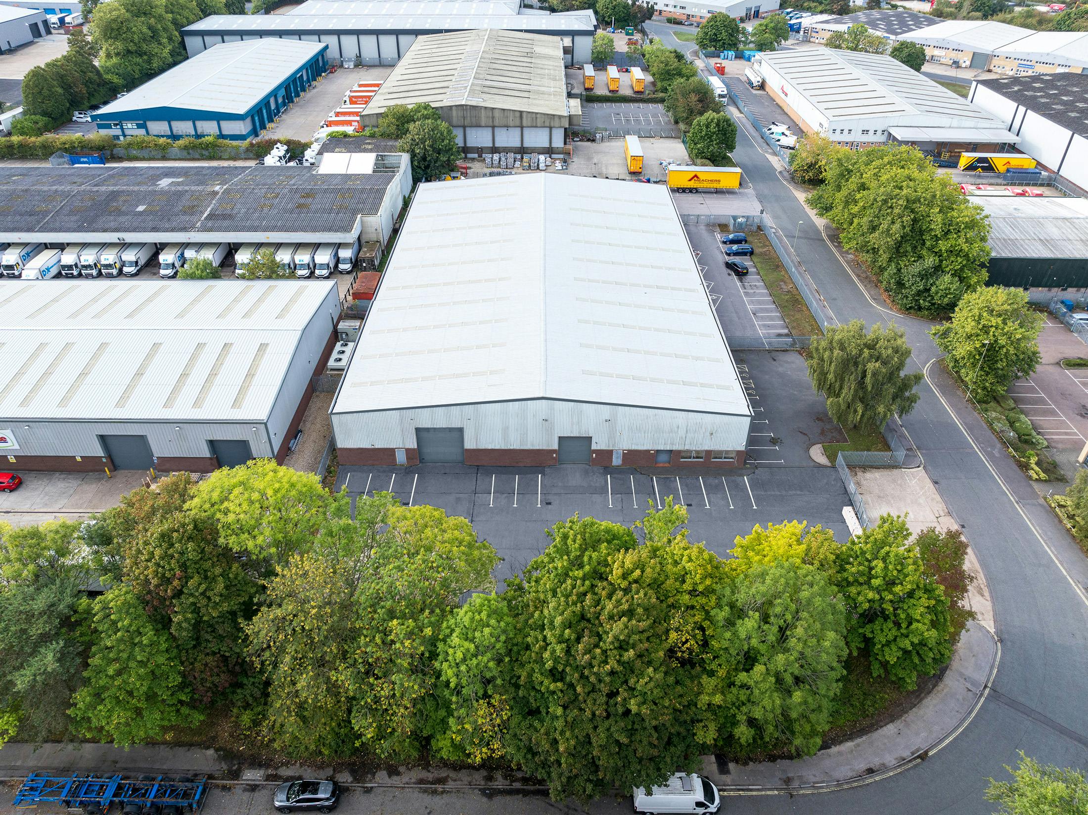 Industrial Unit in Southampton - photo 2